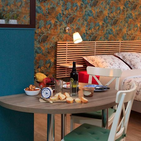 Gite Du Vieux Saule 1 Gite Avec Spa Privatif Pour 2 Personnes 1 Suite Familiale Sans Spa Vieil-Hesdin 外观 照片